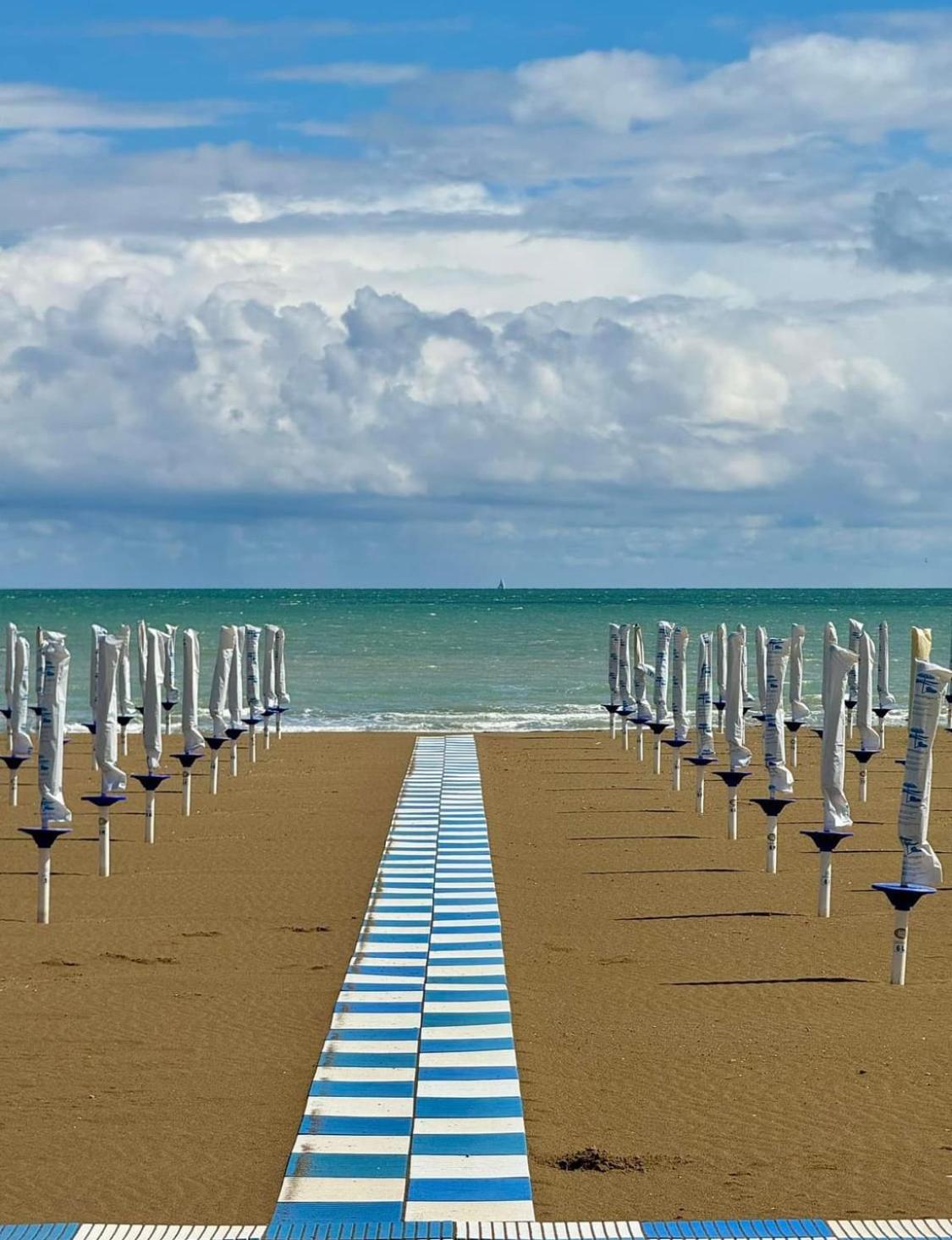 Apartment Caorle De Lux Swimming Pool, Parking, Garden Esterno foto